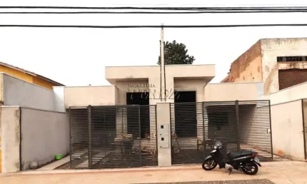 Casa com 3 quartos à venda na das Castanheiras, --, Leonor, Londrina por R$ 360.000