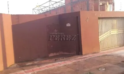 Casa com 3 quartos à venda na Avenida Laranjeiras, --, Marumbi, Londrina por R$ 310.000