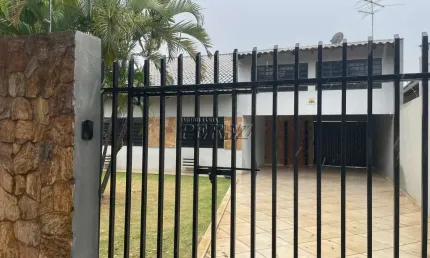 Casa com 5 quartos à venda na Sete de Setembro, --, Centro, Ibiporã por R$ 1.000.000