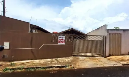 Casa com 4 quartos à venda na Ermenegildo Bertaglia, --, Califórnia, Londrina por R$ 370.000