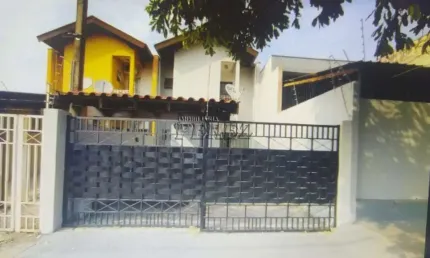 Casa com 3 quartos à venda na Avenida Celso Garcia Cid, --, Oriente, Londrina por R$ 400.000