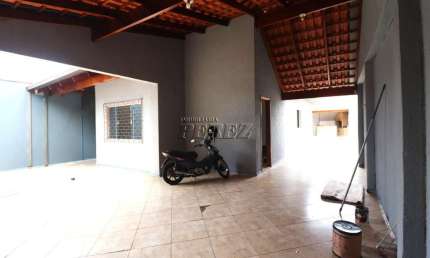 Casa com 3 quartos à venda na Pedro Salvadego, --, Carnascialli, Londrina por R$ 420.000