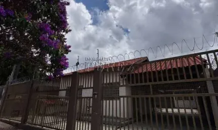 Casa com 6 quartos à venda na CASSITERITA, --, Waldemar Hauer, Londrina por R$ 550.000