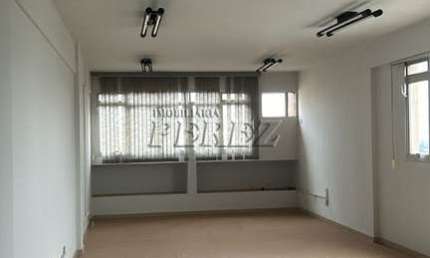 Sala comercial para alugar na Rua Senador Souza Naves, --, Centro, Londrina por R$ 1.300