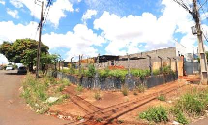 Terreno comercial para alugar na Lucílio de Held, --, Coliseu, Londrina por R$ 2.000