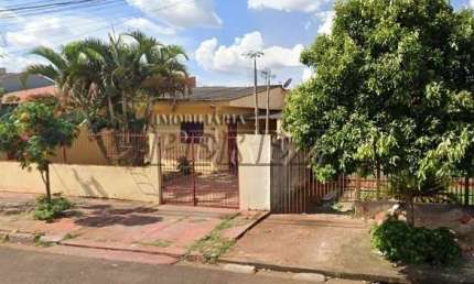 Casa com 3 quartos à venda na Leônidas Rezende Dutra, --, Santa Joana, Londrina por R$ 230.000