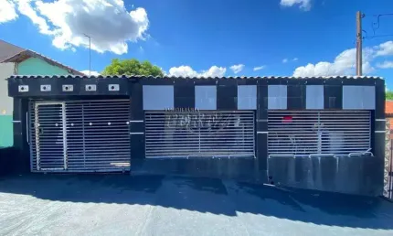 Casa com 2 quartos à venda na Almenio Correia Lemos Neto, --, Conjunto Habitacional Mister Thomas, Londrina por R$ 260.000