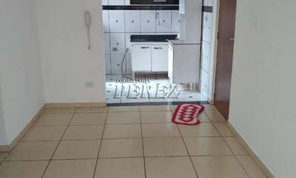 Apartamento com 2 quartos para alugar na Gregória de Souza Vacário, --, Jardim Maria Celina, Londrina por R$ 1.050