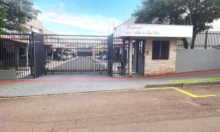 Casa em condomínio fechado com 3 quartos à venda na Rua Florindo Salvador, --, Conjunto Habitacional Santiago II, Londrina por R$ 510.000