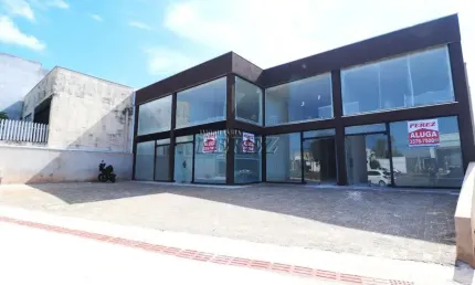 Ponto comercial para alugar na Mituo Morita, --, Conjunto Habitacional Alexandre Urbanas, Londrina por R$ 2.600