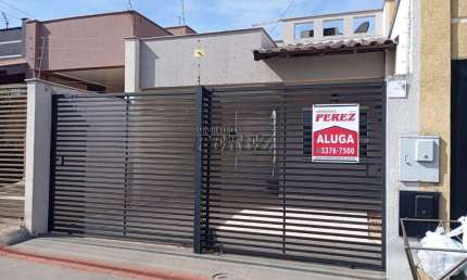 Casa com 3 quartos para alugar na Hifumi Ogassawara, --, Colúmbia, Londrina por R$ 2.700