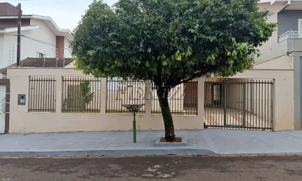Casa com 3 quartos à venda na Rua Joaquim Antônio dos Santos, --, Jardim Tarumã, Londrina por R$ 720.000