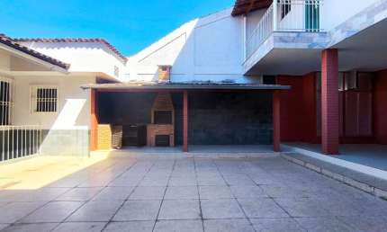 Casa à venda no bairro Jardim do Sol, em Juiz de Fora - MG