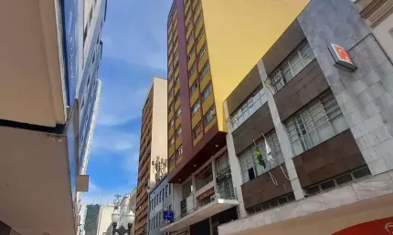 Apartamento à venda no bairro Centro, em Juiz de Fora - MG