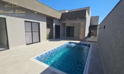 Casa nova no condomínio Portal da Serra, Bragança Paulista - SP