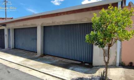 Casa com 2 quartos à venda na Avenida Antônio Pires Pimentel, 222, Jardim Santa Rita de Cássia, Bragança Paulista