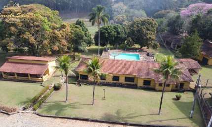 SITIO  VARGEM  40.000 m²    PRÓXIMO AO  CENTRO CIDADE