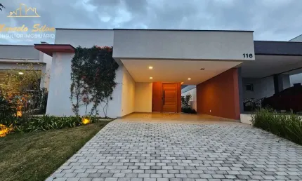 Casa alto padrão com 3 suítes e condomínio com sistema clube
