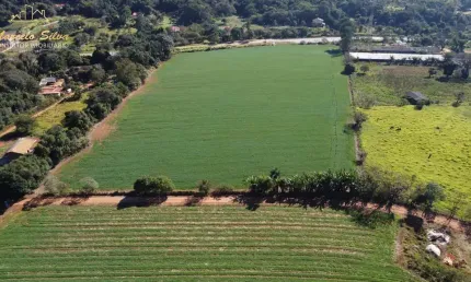 Terreno comercial à venda na Rua Orlando Cypriano de Souza, 322, Biriça do Campinho, Bragança Paulista