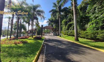 TERRENO CONDOMÍNIO COLINAS DE SÃO FRANCISCO   AO LADO DA MATA