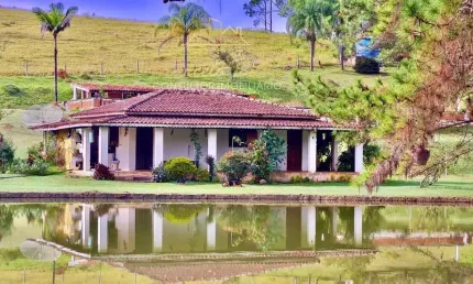 Chácara / sítio com 3 quartos à venda na Rua das Figueiras, 34, Campo Novo, Bragança Paulista