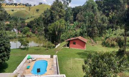 Chácara / sítio com 4 quartos à venda na Chácaras, 33, Zona Rural, Joanópolis