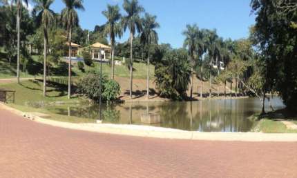 Terreno à venda na Avenida Salvador Markowicz, Jardim Santa Helena, Bragança Paulista