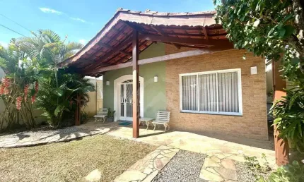 Casa com 3 quartos à venda na Rua Benedito Leite, 249, Vila Helena, Atibaia