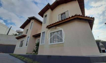 Village com 3 dormitórios para alugar, 160 m² por R$ 4.450/mês - Jardim Paulista - Atibaia/SP