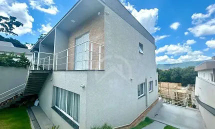 Sobrado com 3 dormitórios à venda, 189 m² por R$ 1.300.000,00 - Jardim Paulista - Atibaia/SP