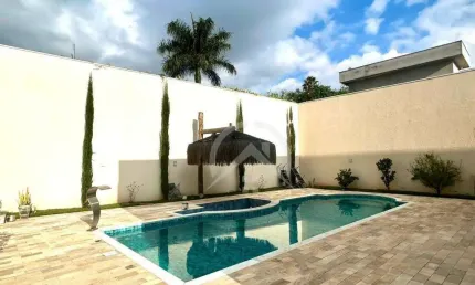 Casa com 5 Suites em codominio fechado proximo ao centro para alugar, por R$ 12.000/mês (O pacote) - Atibaia/SP
