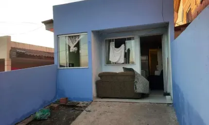 Casa para venda tem 50 metros quadrados com 2 quartos