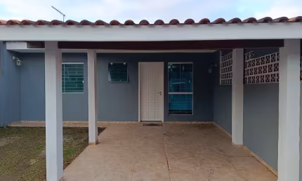 Casa com 3 quartos para alugar na Rua Mário Guarise, 648, Jardim Monza, Colombo
