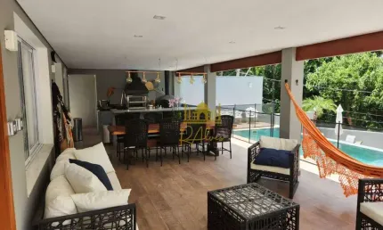 Village com 3 dormitórios à venda, 302 m² por R$ 1.880.000,00 - Granja Viana II - Cotia/SP