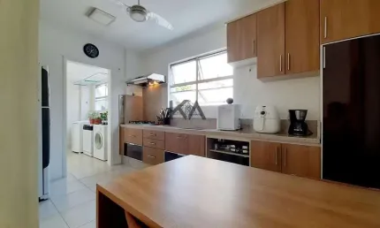 Apartamento para Venda em Florianópolis, Centro, 3 dormitórios, 1 suíte, 3 banheiros, 1 vaga