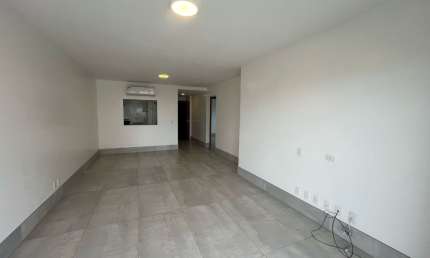 Apartamento na Praia dos Cavaleiros para venda com 3 quartos
