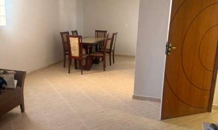 ALUGO APARTAMENTO  PRÓXIMO AO CENTRO DA CIDADE COM 3 QUARTOS