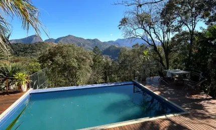 Casa em condomínio fechado com 4 quartos à venda no Samambaia, Petrópolis 