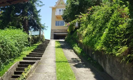 Casa em condomínio fechado com 4 quartos à venda no Retiro, Petrópolis 