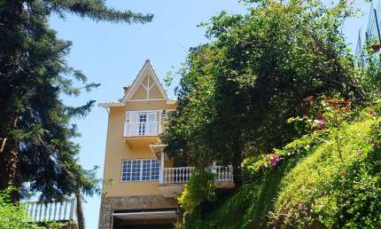Casa em condomínio fechado com 4 quartos à venda no Retiro, Petrópolis 