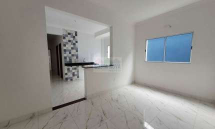 Casa de condomínio com 2 quartos, 1 banheiro, 1 vaga coletiva, quintal e churrasqueira, 50m²