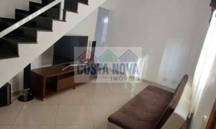 Casa de 72m², com 2 quartos, 1 suíte e garagem com 1 vaga fechada