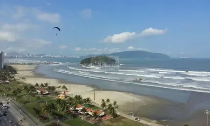 Estúdio quarto/sala, cozinha e banheiro com frente para o mar, praia de itararé, são vicente