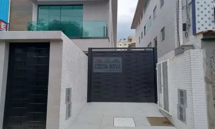 Sobrado Villagio Santos - 2 suítes - 2 vagas - Churrasqueira - Campo Grande.