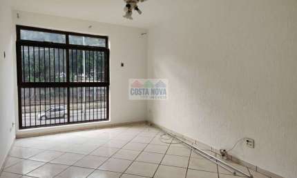 Apartamento com 51m², com 1 quarto, garagem a 50mts da praia