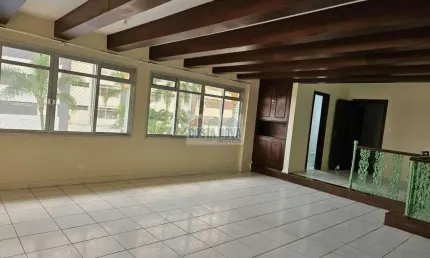 Apartamento a venda com 265m², 3 dormitórios  sendo 1 Suíte, 4 banheiros, 2 vagas, bairro Aparecida
