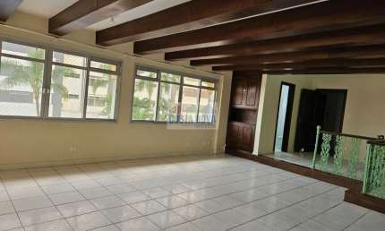 Apartamento a venda com 265m², 3 dormitórios  sendo 1 Suíte, 4 banheiros, 2 vagas, bairro Aparecida
