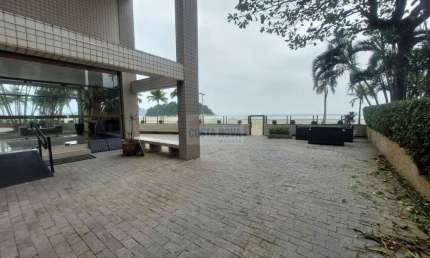 Apartmento de 160m², 2 quartos e 1 suíte , pé na areia no bairro José Menino em Santos