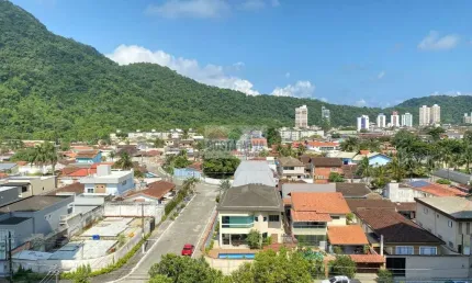 Apartamento com 2 quartos sendo 1 suíte, 2 banheiros, 1 vaga de garagem, bairro Canto do Forte