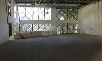 Prédio comercial com  2.290 m² para locação nos Jardinsl